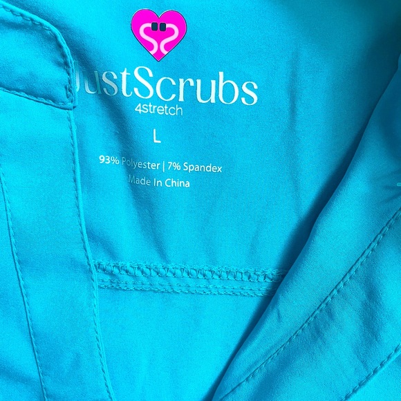 SCRUB SET - Picture 7 of 8